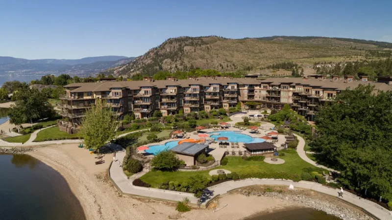 The Cove Lakeside Resort