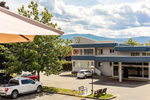 Siesta Suites Kelowna