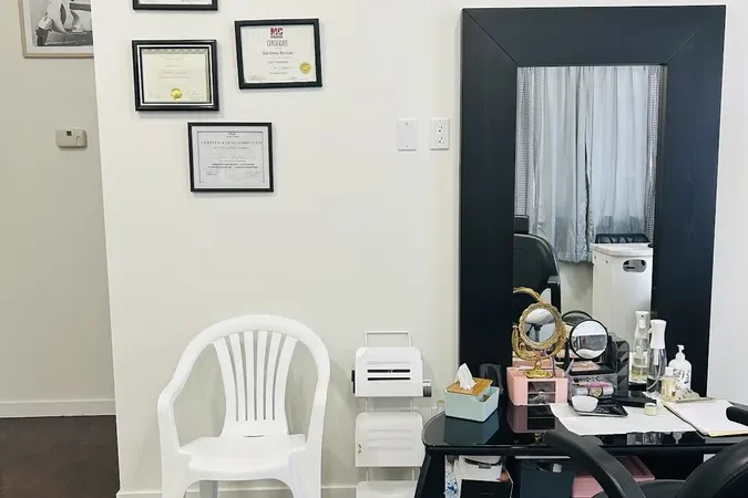 La shine beauty salon