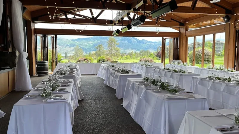 19 Okanagan Grill + Bar