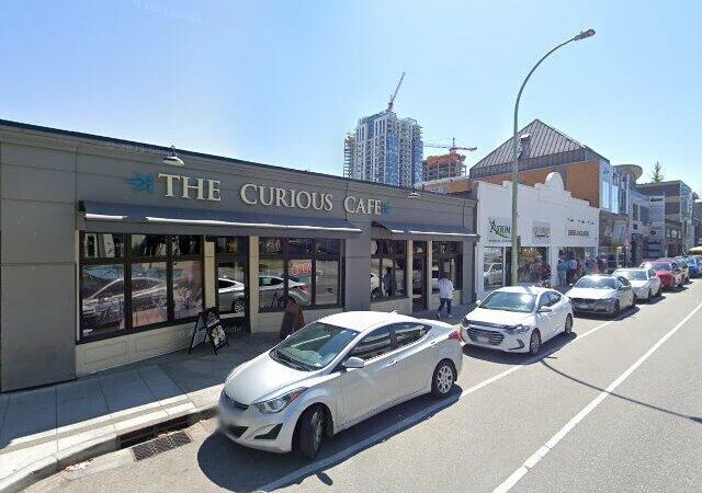 The Curious café